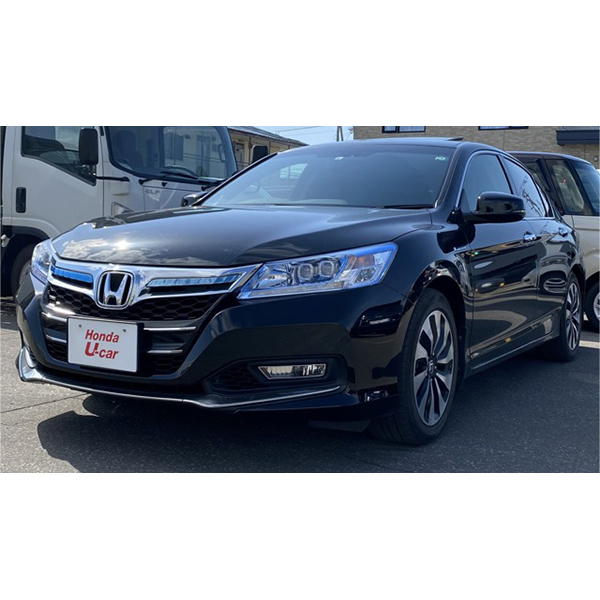 ホンダ アコードハイブリッド 旭川市内最大級のホンダ車専門店 Honda U Carべるべる 公式